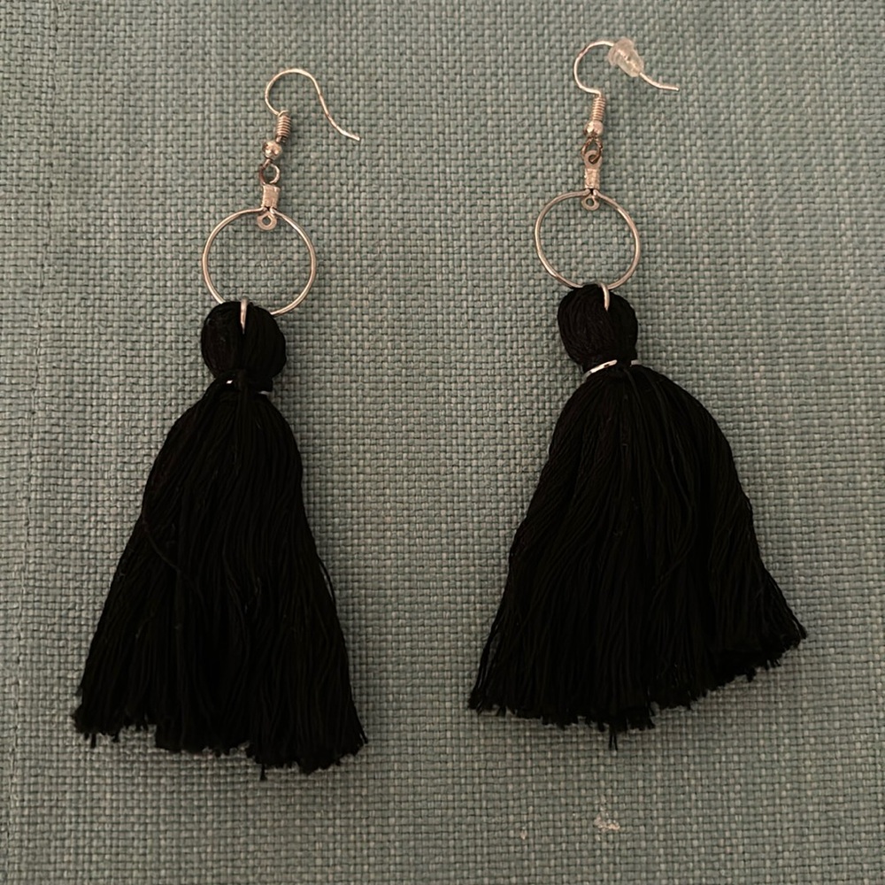 Black feather earrings